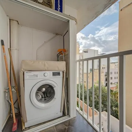 Appartement Central, Spacious With Sea Views *
