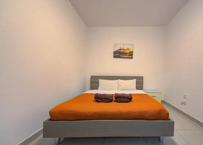 Central, Spacious With Sea Views San Pawl il-Baħar