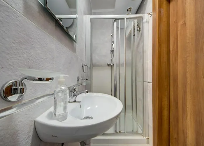 Central, Spacious With Sea Views Apartmán St. Paul's Bay